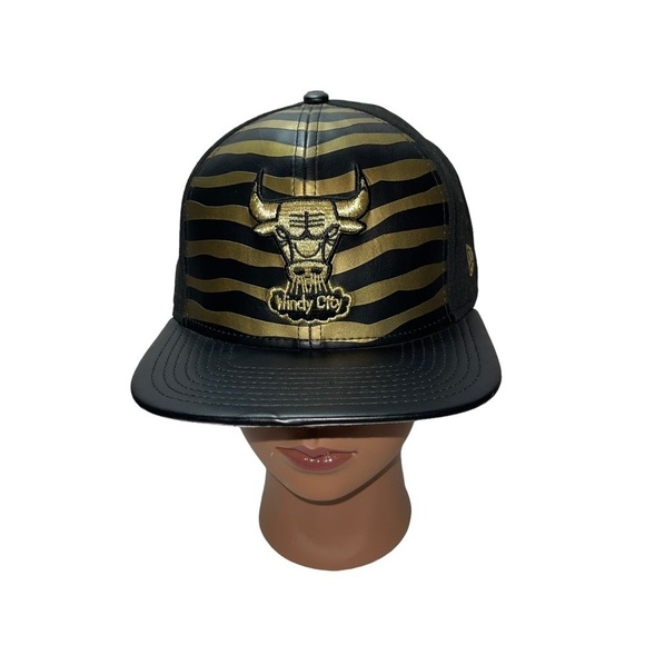 New Era 9Fifty SnapBack Man Cap - Picture 1 of 8